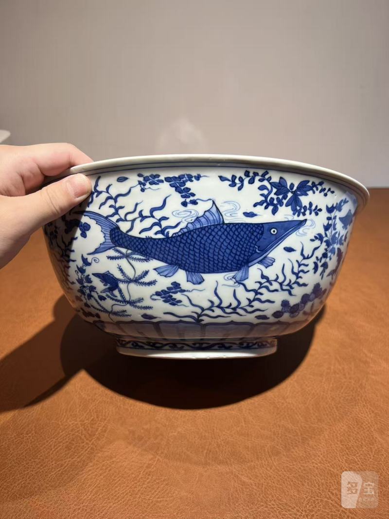 明万历 青花鱼藻纹大碗 - 图2